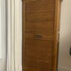 Meuble en chêne à rideaux – Image 3