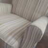 Paire de fauteuils et repose pied – Image 6