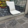 Fauteuil / Tabouret de bar upcyclé – Image 3