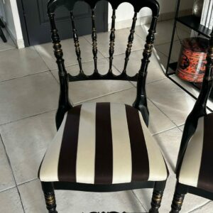 Paire de chaises style Napoléon 3 en bois