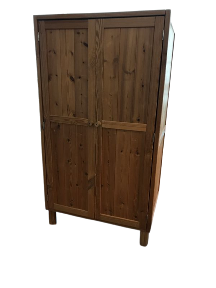 Très bon état armoire enfant en pin