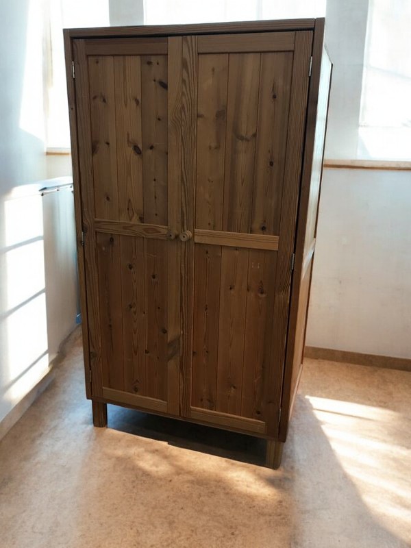 Très bon état armoire enfant en pin – Image 2