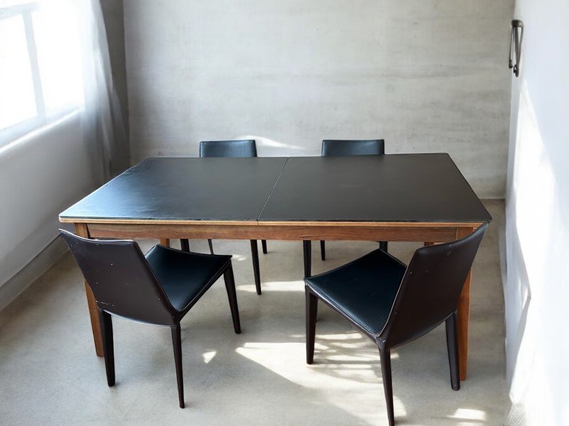 4 Chaises en skaï – Image 4