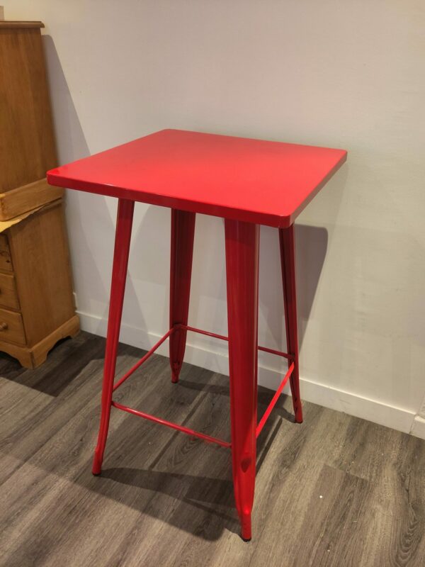 Table haute en métal rouge – Image 3