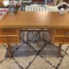 Bureau bois avec pieds compas année 60 – Image 3