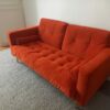 Canapé en velours orange marque SIA – Image 4