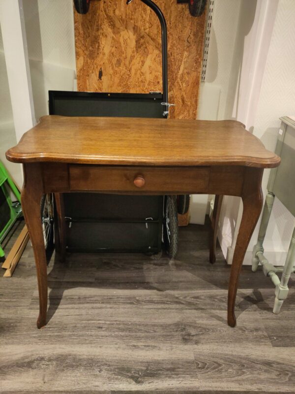 Bureau en bois ancien avec tiroir – Image 2