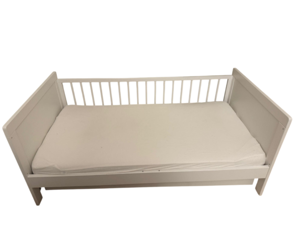 Lit enfant Petite Amélie Modèle Vivien 70*140cm matelas inclus