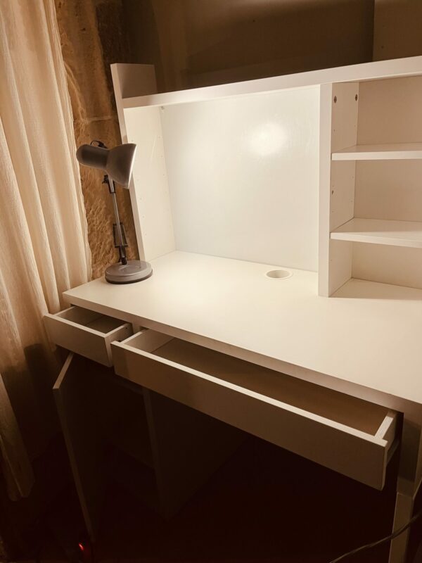 Bureau IKEA très bon état – Image 3