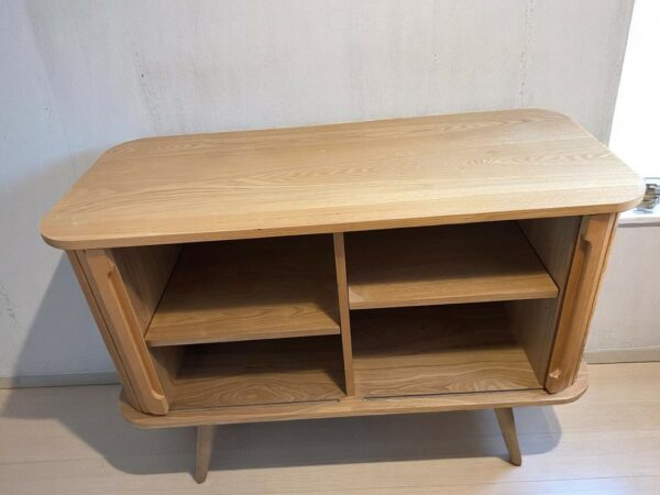 Buffet bas deux portes coulissantes Wapong – Image 4