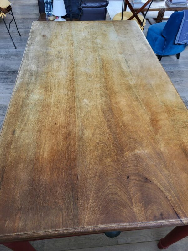 Table de salle à manger en manguier massif, peinture rouge Maison du monde – Image 10