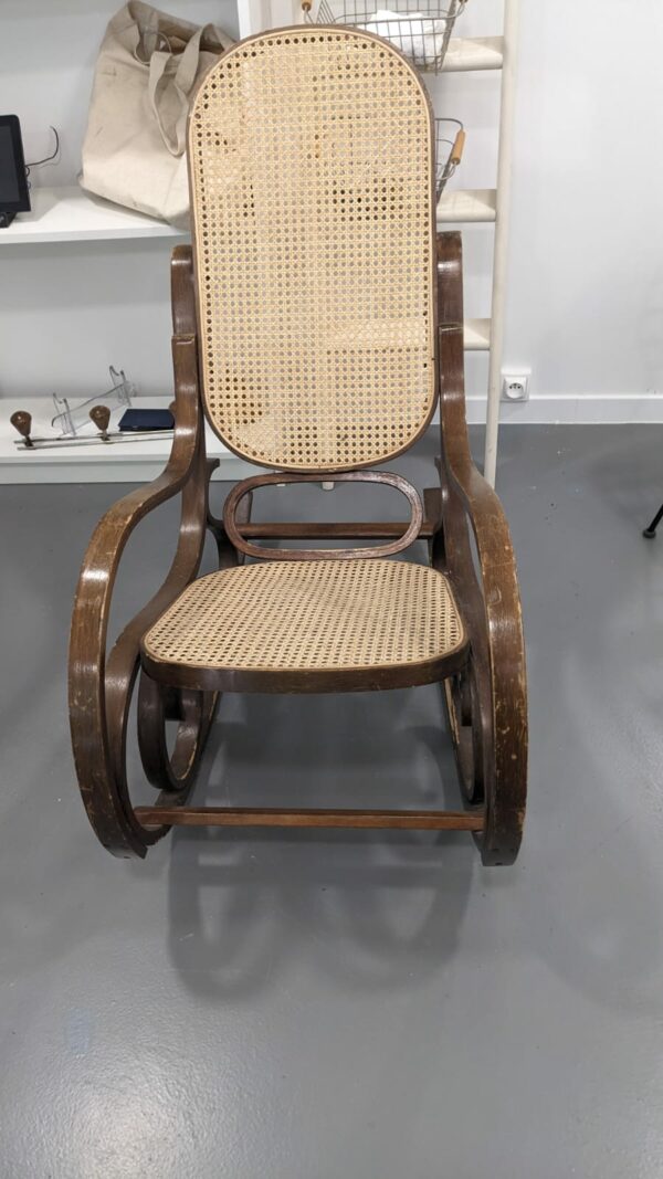Fauteuil à bascule bois et cannage – Image 3