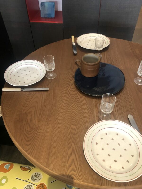 Table en noyer MIRA – Image 3