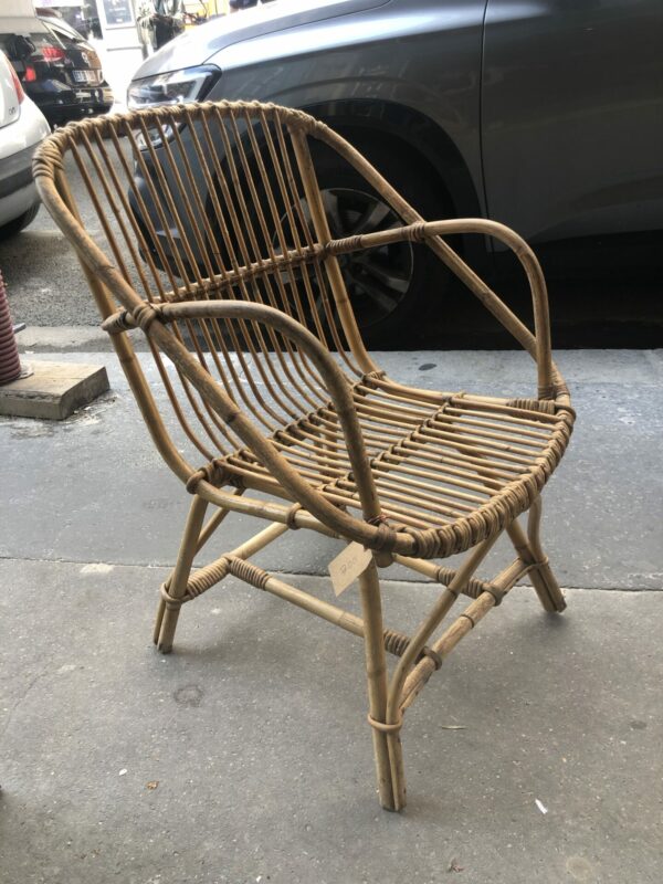 Fauteuil en rotin ancien – Image 2