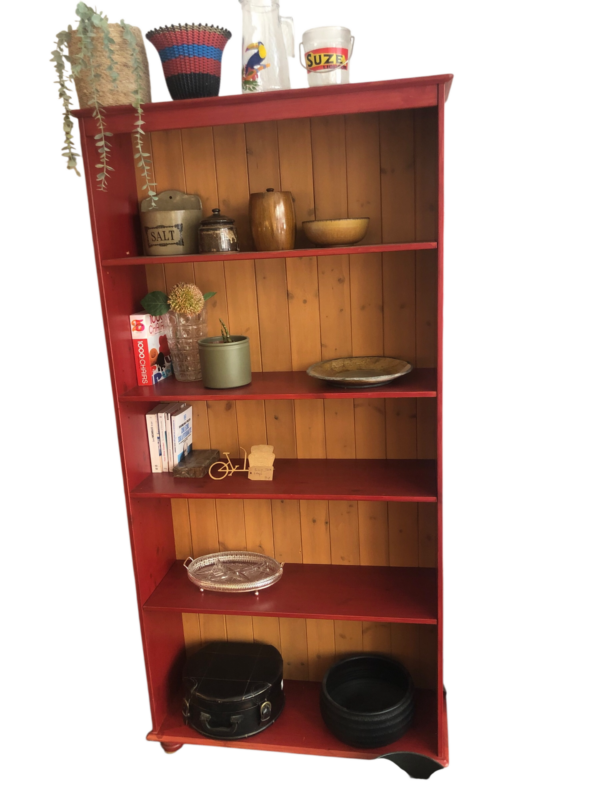 BILLY IKEA vintage rouge et lambris bois