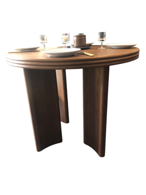 Table en noyer MIRA