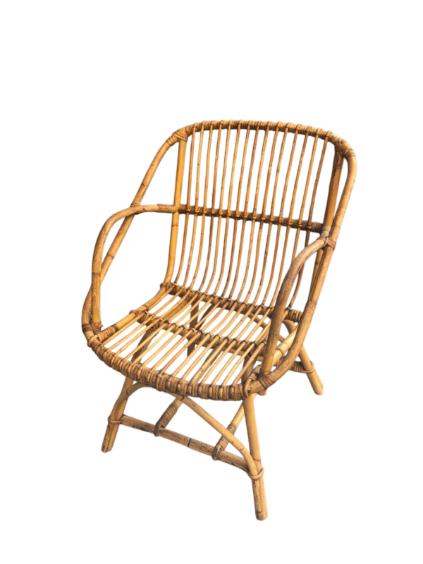 Fauteuil en rotin ancien
