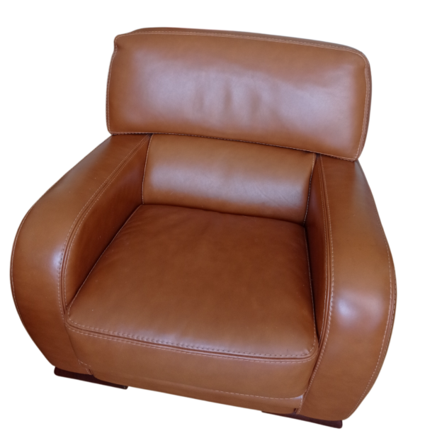Fauteuil en cuir marron clair
