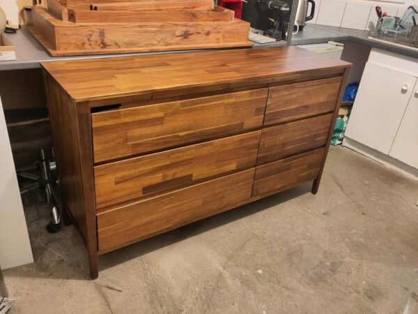 Commode THAO en acacia massif – Image 2