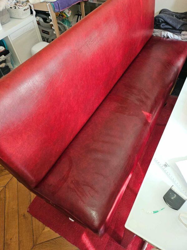Banquette en cuir rouge / type bistrot – Image 3