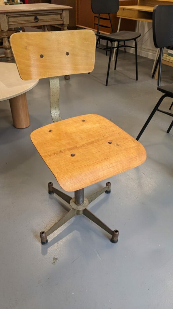 Chaise de bureau style industriel – Image 4