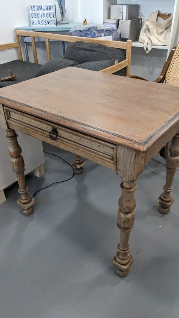 Petit bureau pied tourné – Image 2