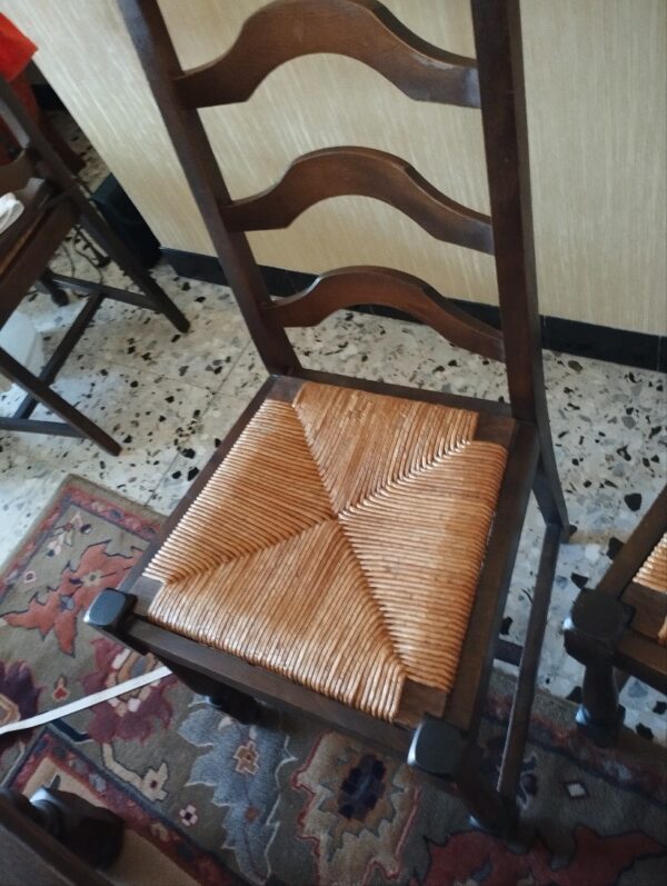 4 chaises rustiques – Image 2