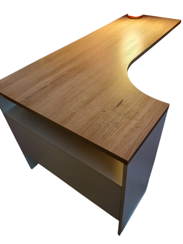Bureau d’angle BUT