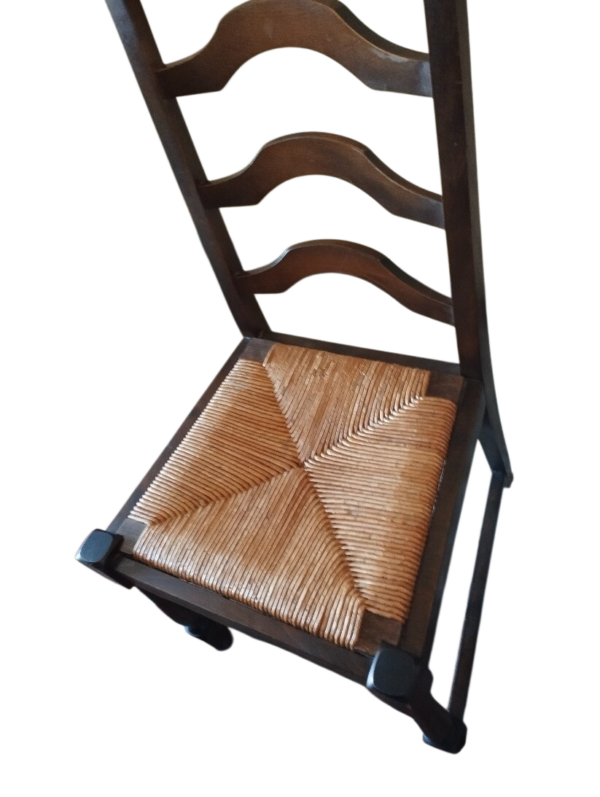 4 chaises rustiques
