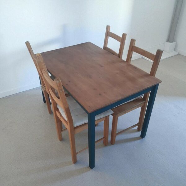 Table et chaises – Image 2