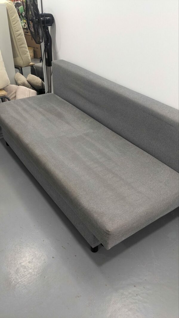 Canapé-lit IKEA ÄLVDALEN – Compact, pratique, avec coussins – Image 4