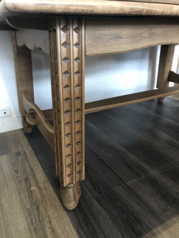 Grande table de salle à manger et rallonges intégrées – Image 5