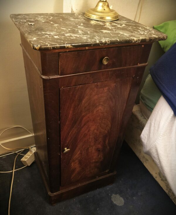 Table de nuit en bois massif, tablette en marbre – Image 2