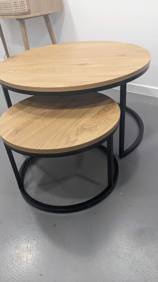 Lot de 2 tables basses gigognes en chêne, Hiba – Image 4