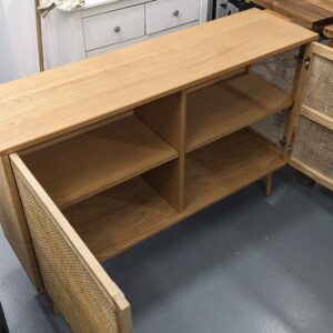Buffet bas 2 portes en bois et en rotin – bois clair