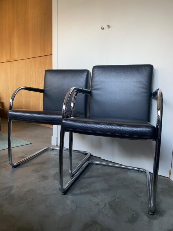 Paire de fauteuils VITRA – Image 2