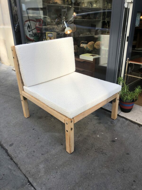Chauffeuse en tissu bouclette blanc – Image 4