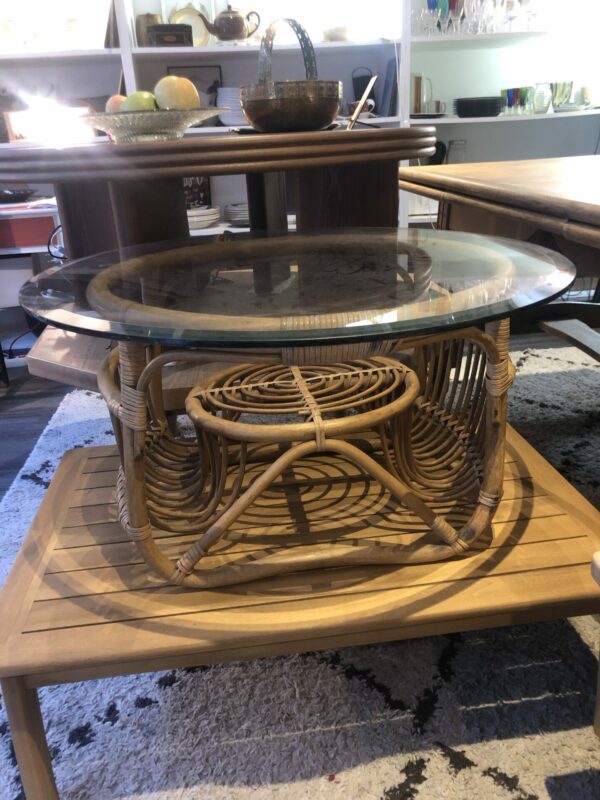 Table basse en rotin et verre – Image 4