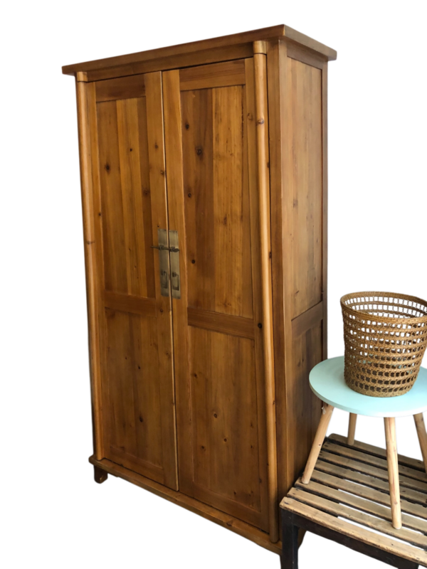Armoire YUKI en pin massif recyclé