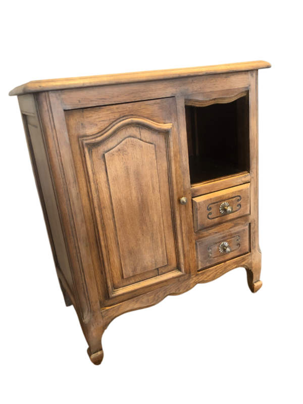 Petit meuble d’appoint bois blanchi