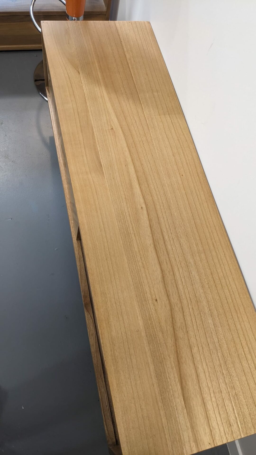 Meuble TV en mindi massif 135 cm – Image 5