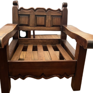 Deux beaux fauteuils en bois faits main