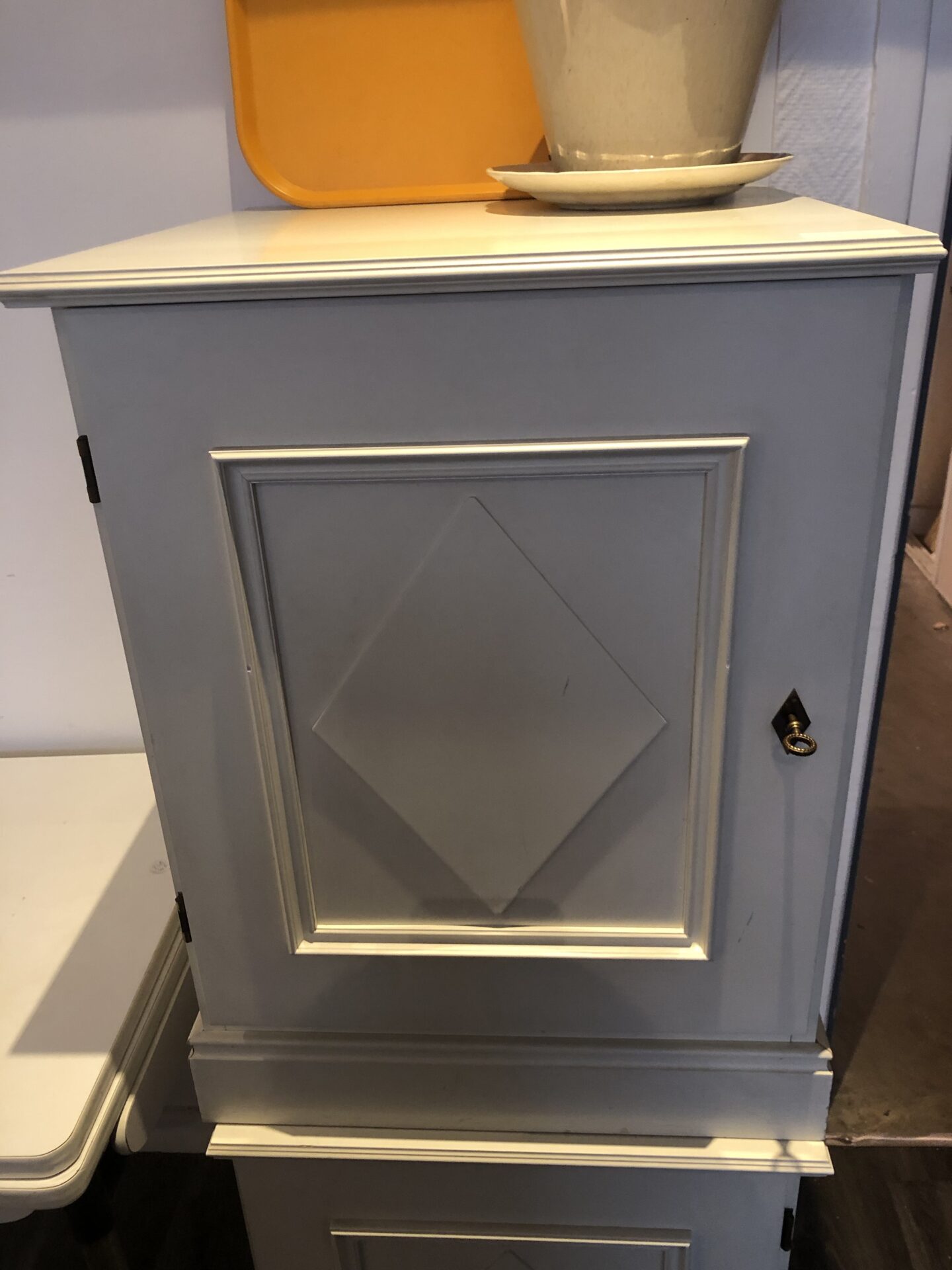 Paire de tables de chevet blanc – Image 9