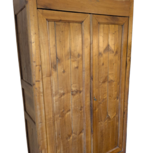 Grande armoire en bois