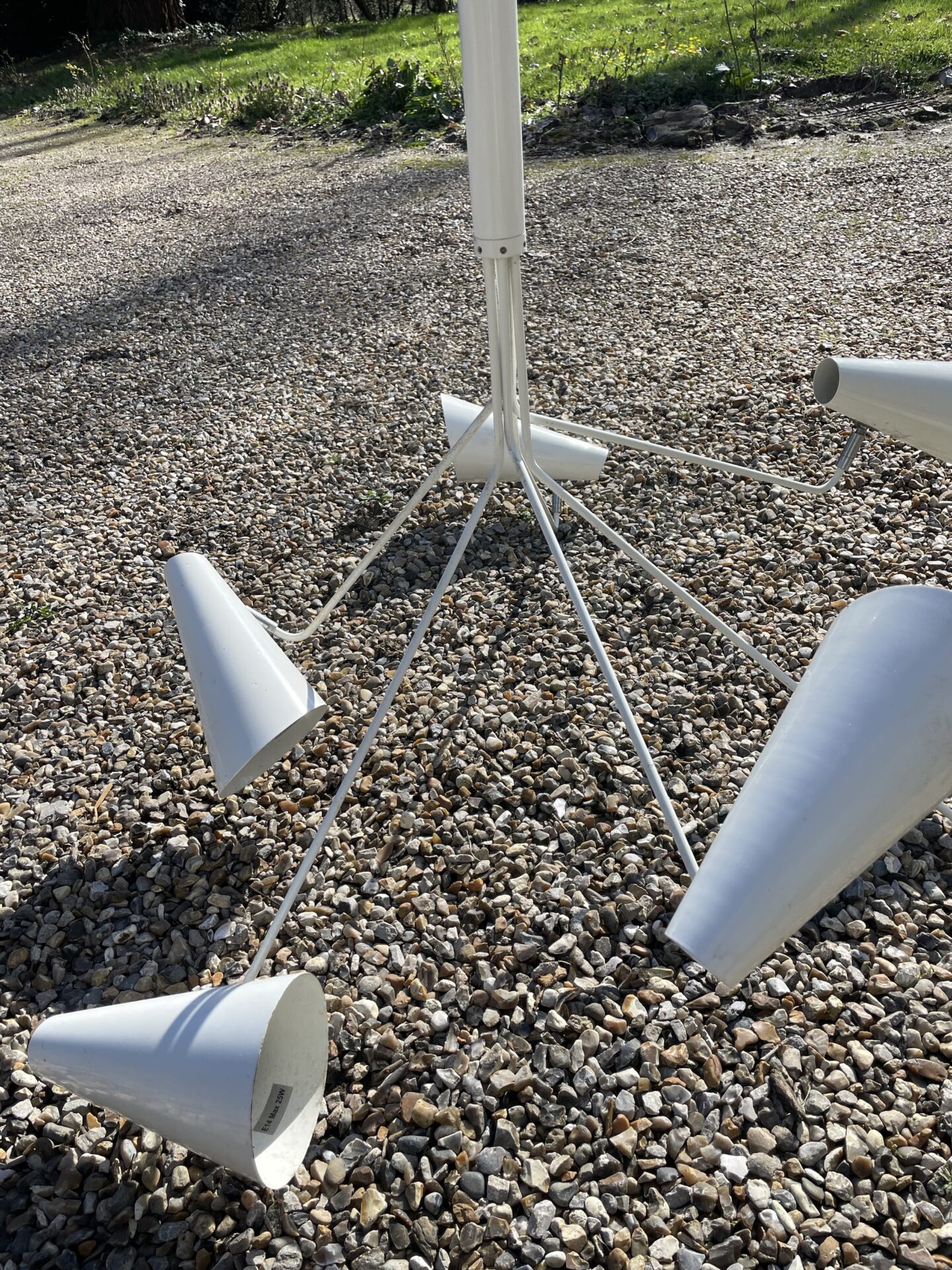 Plafonnier vintage 6 bras orientables en metal blanc – Image 2