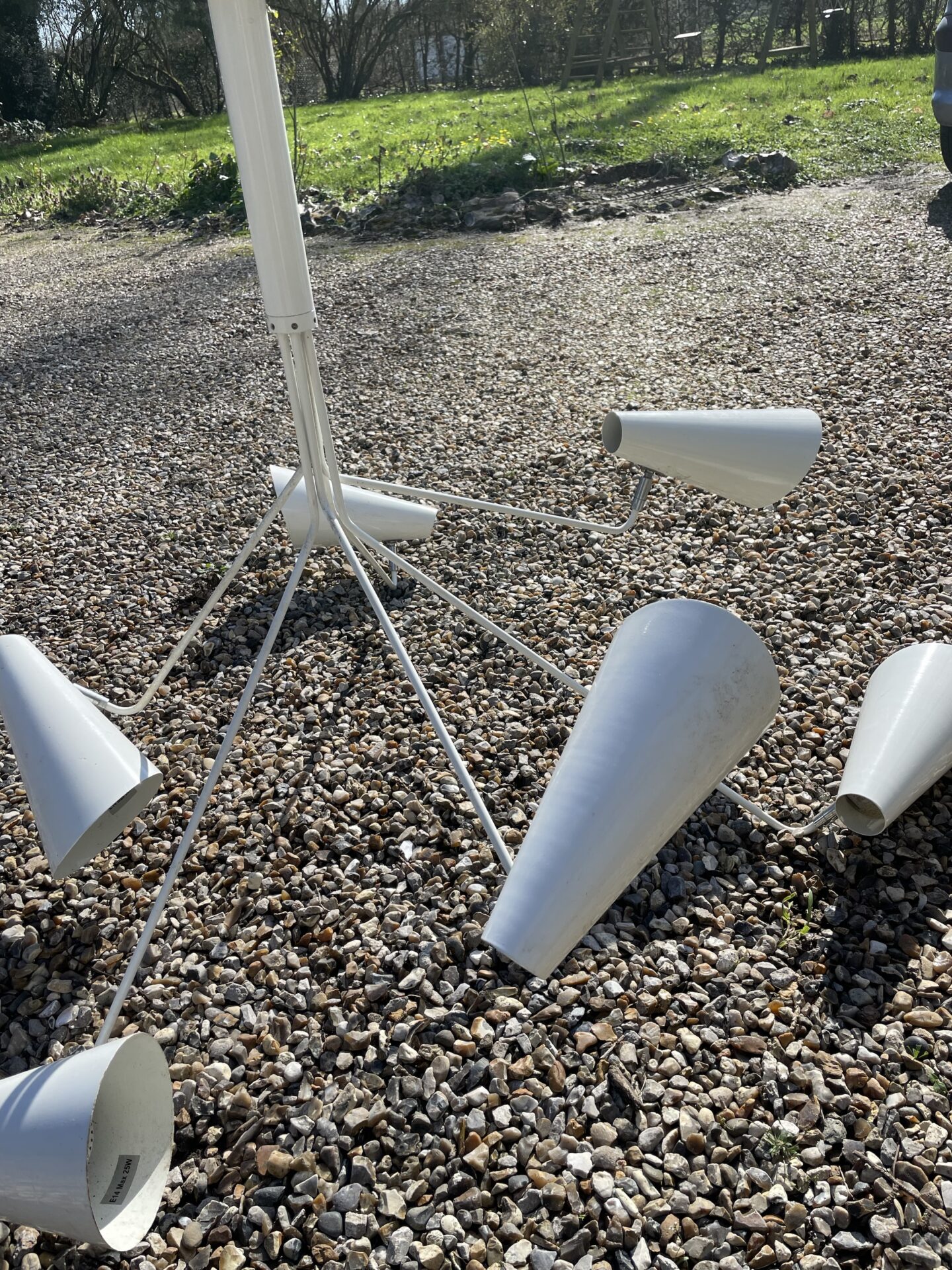 Plafonnier vintage 6 bras orientables en metal blanc – Image 5