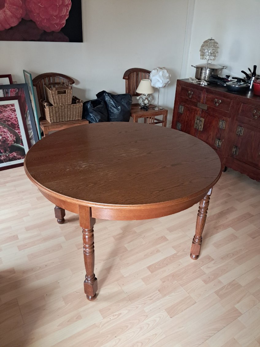 Table de salle à manger ronde avec rallonge intégrée (papillon) – Image 2