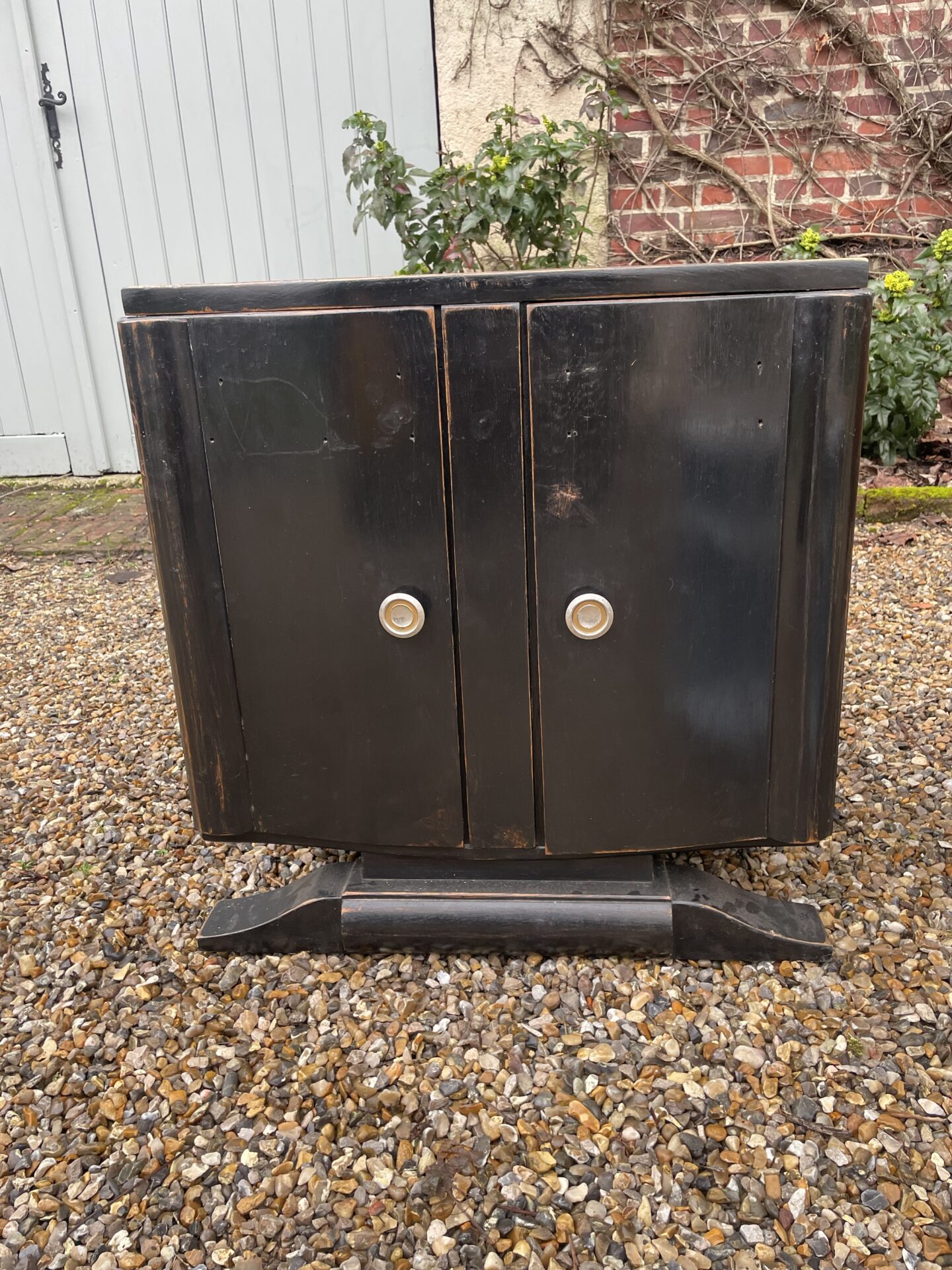 Table de chevet / meuble d’appoint noire style Art Déco – Image 3