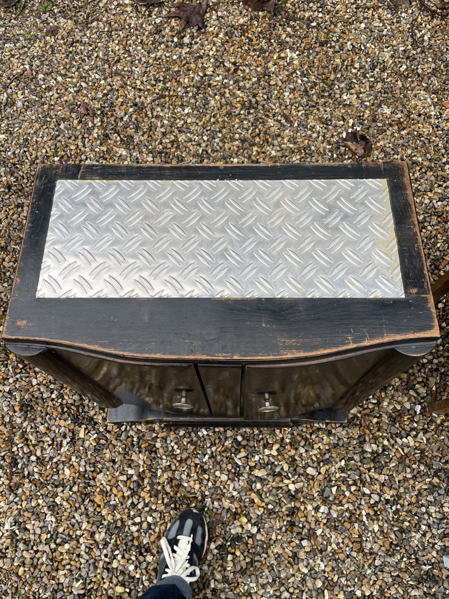 Table de chevet / meuble d’appoint noire style Art Déco – Image 7