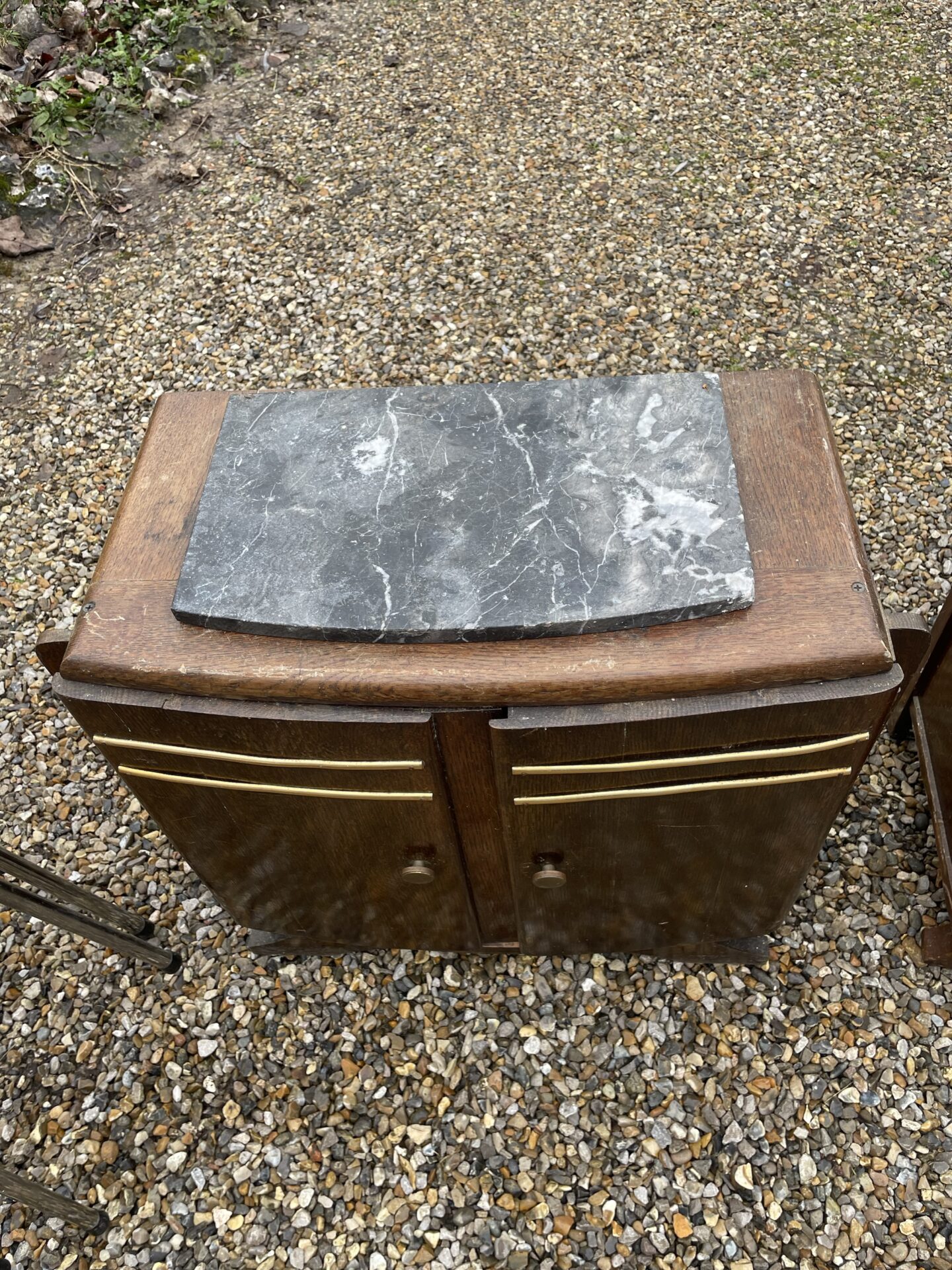 Table de chevet / meuble d’appoint plateau marbre style Art Déco – Image 6